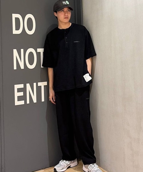 NUMERALS（ヌメラルズ）の「[NUMERALS]WAFFLE DRAWSTRING PANT（その他パンツ・メンズ・カーキ/ブラック/ベージュ・LARGE/MEDIUM）」の4枚目の写真