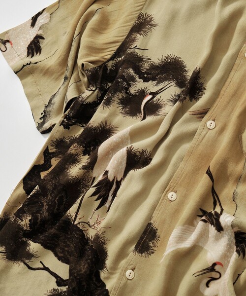 REMI RELIEF(レミレリーフ)の「【REMI RELIEF/レミレリーフ】鶴柄アロハシャツ(シャツ/ブラウス・メンズ・ベージュ/グレー・M/L/XL)」の5枚目の写真