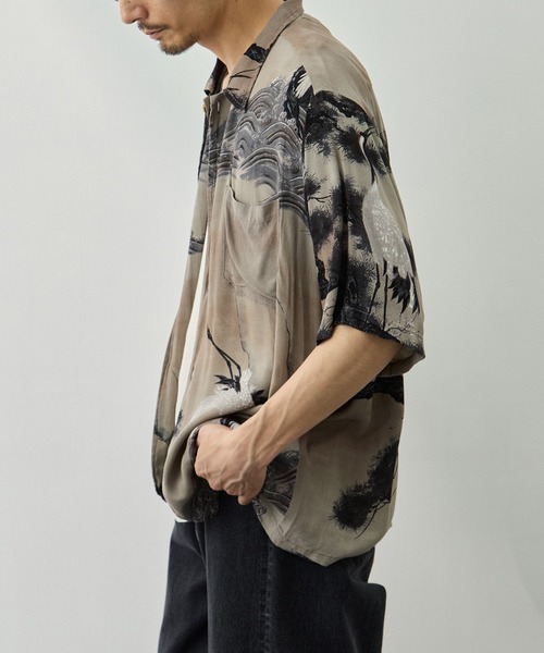 REMI RELIEF(レミレリーフ)の「【REMI RELIEF/レミレリーフ】鶴柄アロハシャツ(シャツ/ブラウス・メンズ・ベージュ/グレー・M/L/XL)」の14枚目の写真