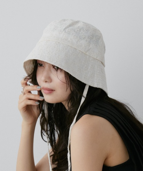 Aunt Marie's(アントマリーズ)の「アイレット刺繍ハット(ハット・レディース・ブラック/アイボリー・FREE)」の2枚目の写真
