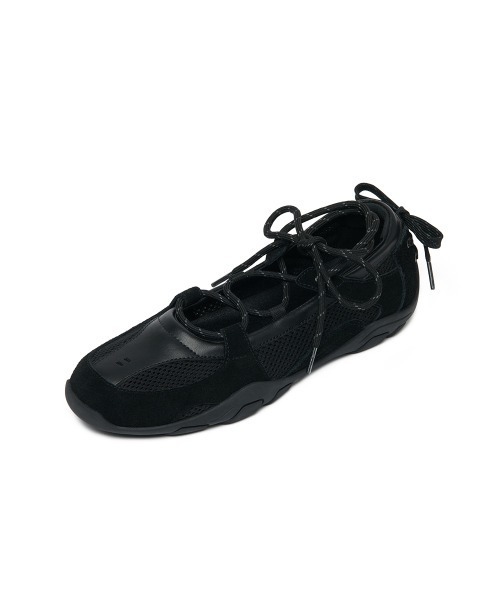 ROCKFISH WEATHERWEAR（ロックフィッシュウェザーウェア）の「NICOLE WEAVING LACEUP SNEAKERS V2（スニーカー・レディース・チャコール/チョコ/ブラック・24.5cm/23.0cm/24.0cm/23.5cm/25.0cm）」の11枚目の写真