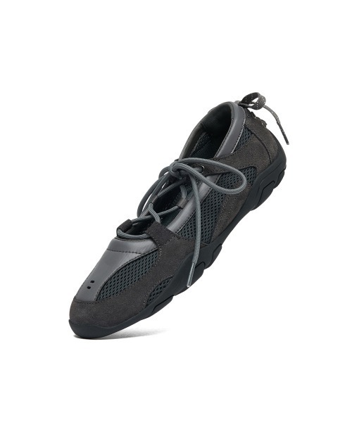 ROCKFISH WEATHERWEAR（ロックフィッシュウェザーウェア）の「NICOLE WEAVING LACEUP SNEAKERS V2（スニーカー・レディース・チャコール/チョコ/ブラック・24.5cm/23.0cm/24.0cm/23.5cm/25.0cm）」の15枚目の写真