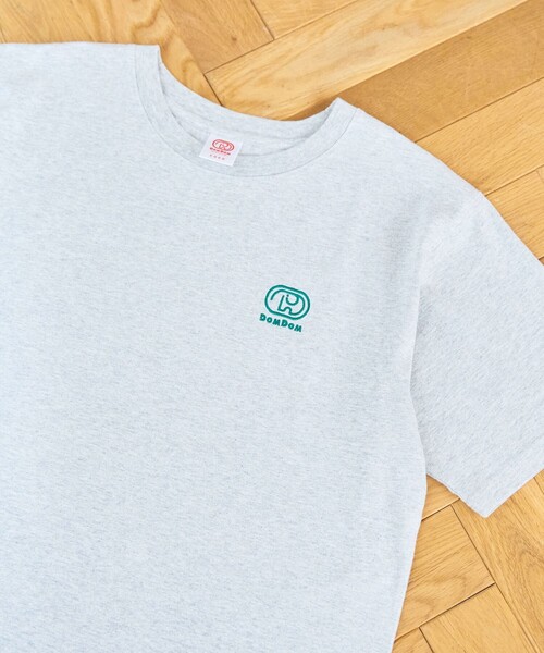 coen(コーエン)の「【DOMDOM(ドムドム)×coen】アソートロゴプリントユニTシャツ(WEB限定サイズあり)(Tシャツ/カットソー・レディース・レッド/ナチュラル/ライトグレー/オフホワイト/その他1/その他2/ダークグレー/その他3・M/XL/L)」の20枚目の写真