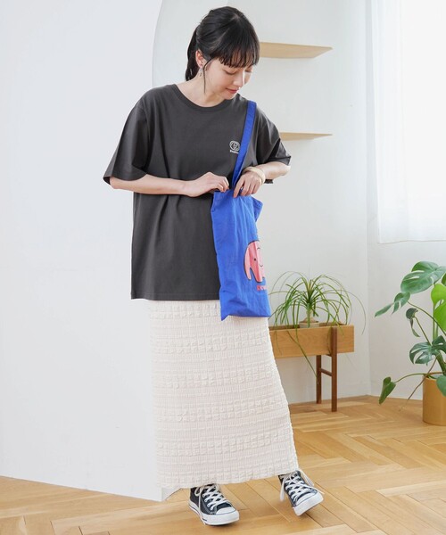 coen(コーエン)の「【DOMDOM(ドムドム)×coen】アソートロゴプリントユニTシャツ(WEB限定サイズあり)(Tシャツ/カットソー・レディース・レッド/ナチュラル/ライトグレー/オフホワイト/その他1/その他2/ダークグレー/その他3・M/XL/L)」の21枚目の写真