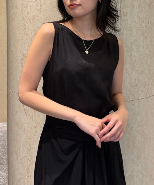 Rouge vif Anna(ルージュヴィフアンナ)の「【2サイズ展開】ドレープノースリーブウエストリボンワンピース/ウエストゴム/夏服(ワンピース・レディース・ブラック/ライトグレー/ベージュ・36/38)」の21枚目の写真