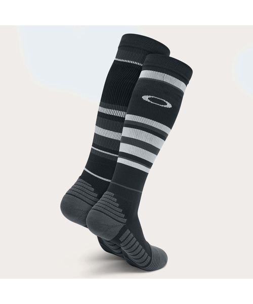 OAKLEY(オークリー)の「オークリー STRIKING SOCK 24.0/靴下/スポーツ・トレーニング/OAKLEY(ソックス/靴下・メンズ・ブラック系その他・27-29/25-27)」の4枚目の写真