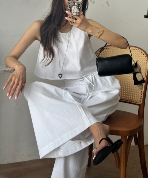 YUGA(ユーガ)の「YUGA_YGMC Korean-style Back-button cropped top + wide-leg pants set(つなぎ/オールインワン・レディース・ホワイト/インディゴブルー/ライトブルー・FREE)」の8枚目の写真