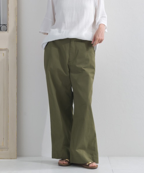 OMNES(オムネス)の「カラーチノパンツ(チノパンツ・レディース・カーキ/イエロー/ベージュ/ネイビー・LARGE/MEDIUM)」の13枚目の写真