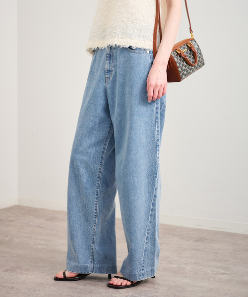 U by SPICK&SPAN(ユーバイスピックアンドスパン)の「ペグパイプデニム(デニムパンツ・レディース・ブルー/ブラック・36/38)」の2枚目の写真