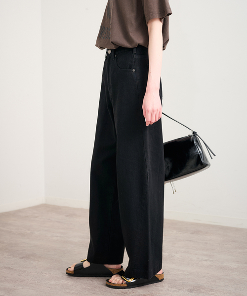 U by SPICK&SPAN(ユーバイスピックアンドスパン)の「ペグパイプデニム(デニムパンツ・レディース・ブルー/ブラック・36/38)」の8枚目の写真