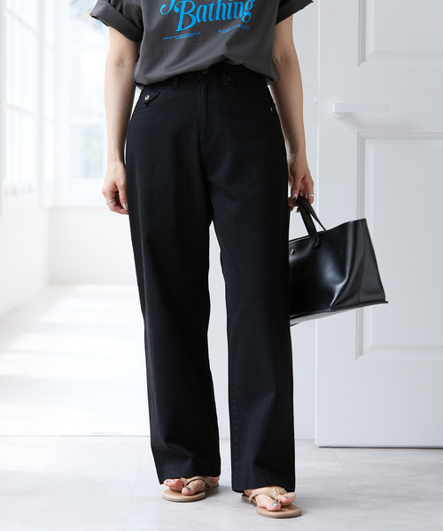 U by SPICK&SPAN(ユーバイスピックアンドスパン)の「ペグパイプデニム(デニムパンツ・レディース・ブルー/ブラック・36/38)」の22枚目の写真