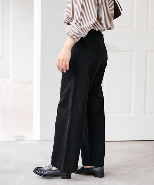 U by SPICK&SPAN(ユーバイスピックアンドスパン)の「ペグパイプデニム(デニムパンツ・レディース・ブルー/ブラック・36/38)」の22枚目の写真