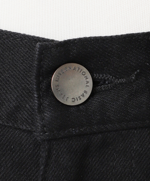 U by SPICK&SPAN(ユーバイスピックアンドスパン)の「ペグパイプデニム(デニムパンツ・レディース・ブルー/ブラック・36/38)」の17枚目の写真