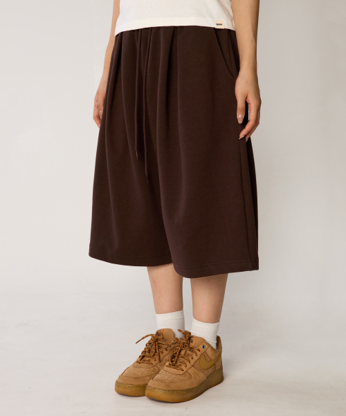 bounDary（バウンダリー）の「ツーピンタックツインクロスバミューダショートパンツ[ブラウン]（その他パンツ・レディース・その他・X-LARGE/LARGE）」の2枚目の写真