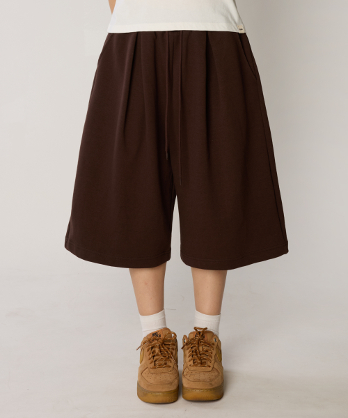 bounDary（バウンダリー）の「ツーピンタックツインクロスバミューダショートパンツ[ブラウン]（その他パンツ・レディース・その他・X-LARGE/LARGE）」の3枚目の写真