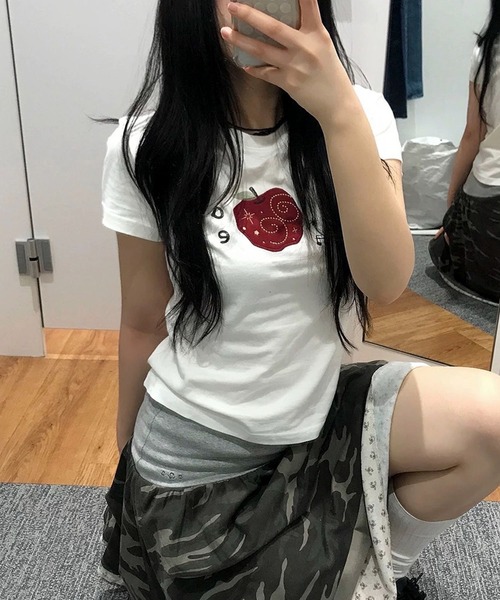 AVYL(アヴィル)の「刺繍コンパクトTシャツ(Tシャツ/カットソー・レディース・ホワイト・M)」の2枚目の写真