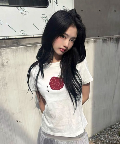 AVYL(アヴィル)の「刺繍コンパクトTシャツ(Tシャツ/カットソー・レディース・ホワイト・M)」の3枚目の写真