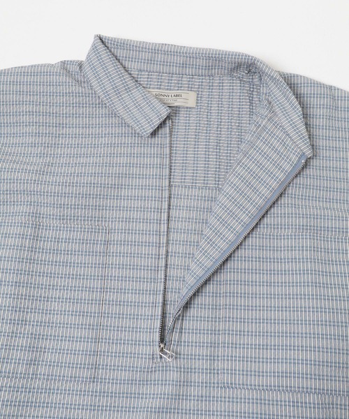 URBAN RESEARCH Sonny Label（アーバンリサーチサニーレーベル）の「シアサッカーハーフジッププルオーバー（シャツ/ブラウス・メンズ・ブルー/ベージュ・LARGE/MEDIUM）」の6枚目の写真