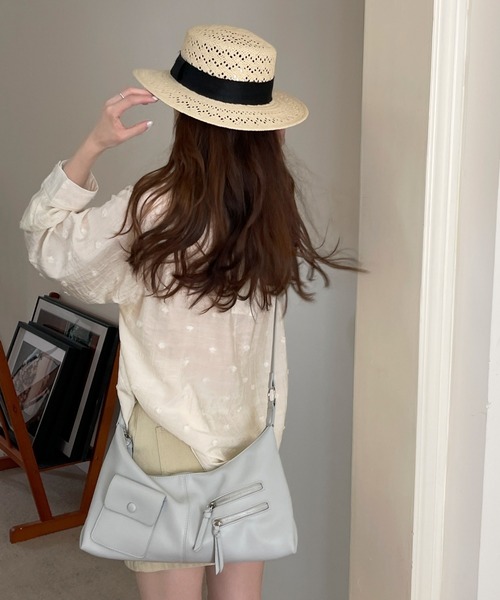 Chiina(チーナ)の「【Chiina】2WAYコンパクトハンドバッグ(ハンドバッグ・レディース・ブラック/ブルーグレー/オフホワイト・FREE)」の10枚目の写真