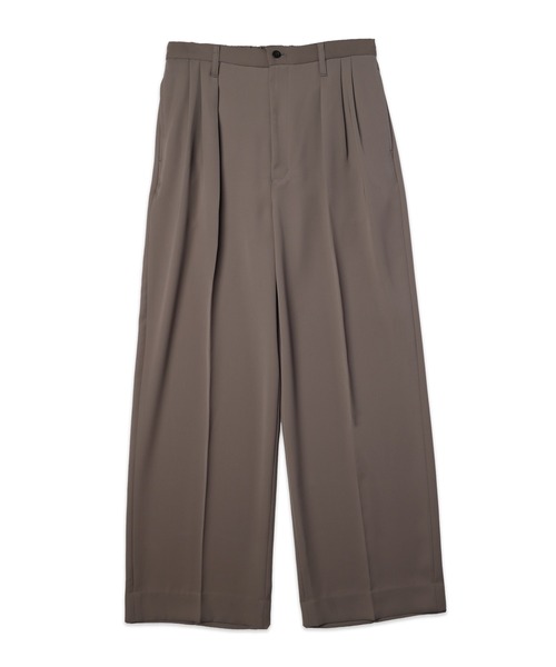 CULLNI(クルニ)の「Double Satin Decorative 3Tuck Wide Pants(スラックス・メンズ・ブルー/グリーン/ブラック/アッシュブラウン・2/1)」の6枚目の写真