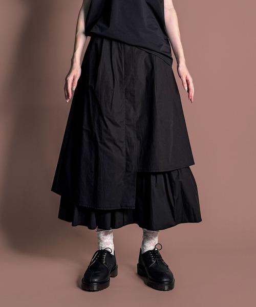 MAISON SELECT(メゾンセレクト)の「7E19 アシンメトリー レイヤードデザインスカート(スカート・レディース・チャコール/ブラック/ホワイト・FREE)」の3枚目の写真