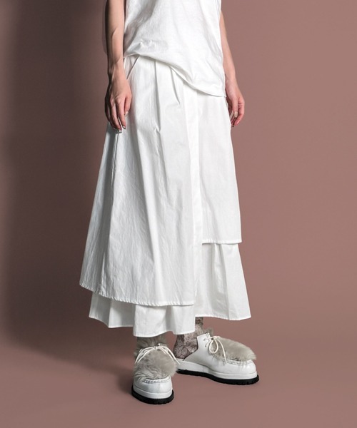 MAISON SELECT(メゾンセレクト)の「7E19 アシンメトリー レイヤードデザインスカート(スカート・レディース・チャコール/ブラック/ホワイト・FREE)」の8枚目の写真