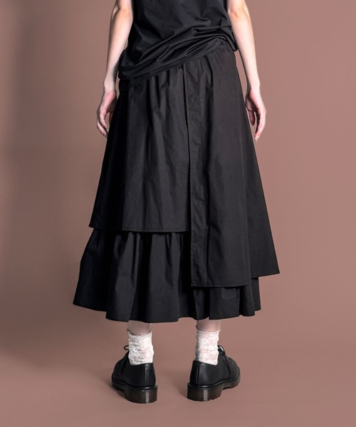 MAISON SELECT(メゾンセレクト)の「7E19 アシンメトリー レイヤードデザインスカート(スカート・レディース・チャコール/ブラック/ホワイト・FREE)」の14枚目の写真