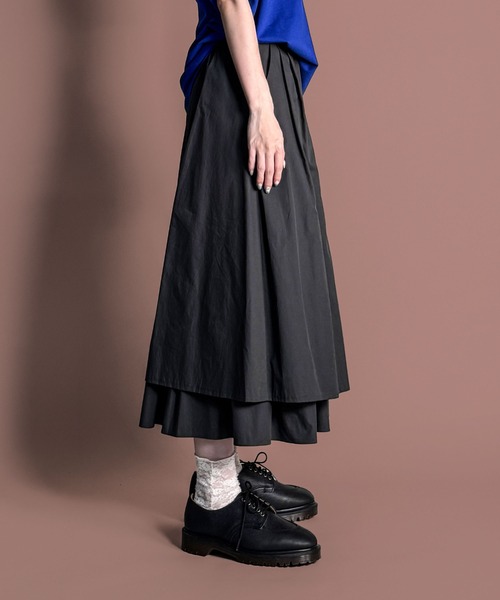 MAISON SELECT(メゾンセレクト)の「7E19 アシンメトリー レイヤードデザインスカート(スカート・レディース・チャコール/ブラック/ホワイト・FREE)」の5枚目の写真