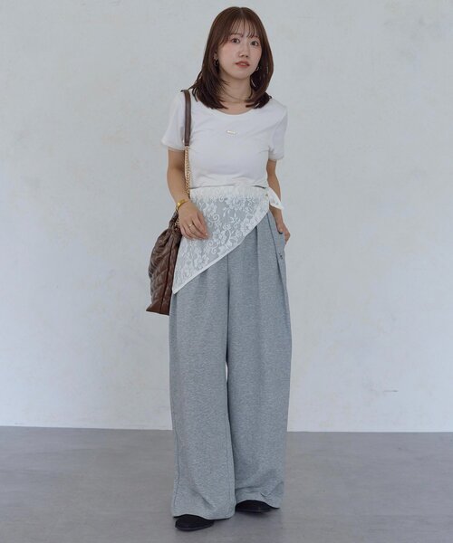 Thevon(ゼボン)の「【Yuna企画】ハイウエスト2タックスウェットパンツ(スウェットパンツ・レディース・ライトグレー・S/X-SMALL/M)」の5枚目の写真