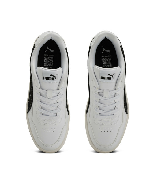 PUMA(プーマ)の「PUMA プーマ ウィメンズ コート ラリー スカイ デニム 2 スニーカー(スニーカー・レディース・ホワイト×ブラック・26.0cm/24.5cm/25.0cm/23.0cm/23.5cm/22.5cm/24.0cm/25.5cm)」の3枚目の写真