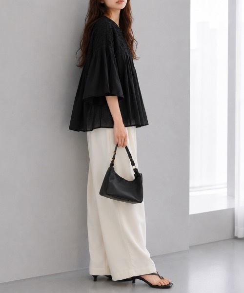 Muffiny(マフィニー)の「ボリュームスリーブブラウス【Indian Cotton】(シャツ/ブラウス・レディース・ブラック/オフホワイト/サーモンピンク/ライトブルー・MEDIUM)」の12枚目の写真