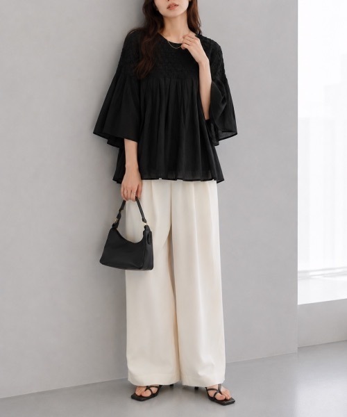 Muffiny(マフィニー)の「ボリュームスリーブブラウス【Indian Cotton】(シャツ/ブラウス・レディース・ブラック/オフホワイト/サーモンピンク/ライトブルー・MEDIUM)」の13枚目の写真