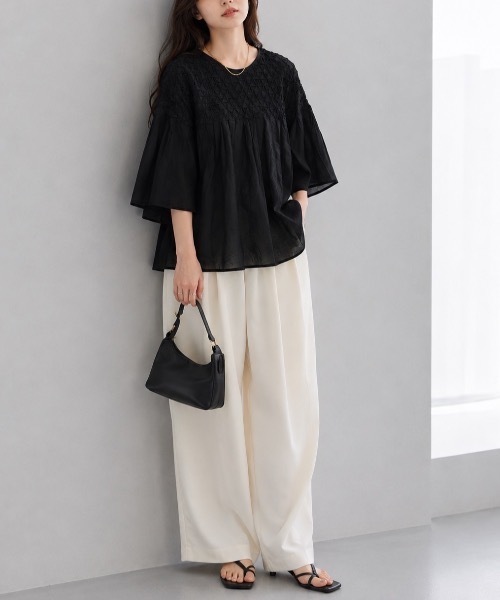 Muffiny(マフィニー)の「ボリュームスリーブブラウス【Indian Cotton】(シャツ/ブラウス・レディース・ブラック/オフホワイト/サーモンピンク/ライトブルー・MEDIUM)」の15枚目の写真