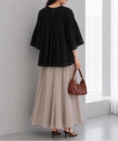 Muffiny(マフィニー)の「ボリュームスリーブブラウス【Indian Cotton】(シャツ/ブラウス・レディース・ブラック/オフホワイト/サーモンピンク/ライトブルー・MEDIUM)」の16枚目の写真