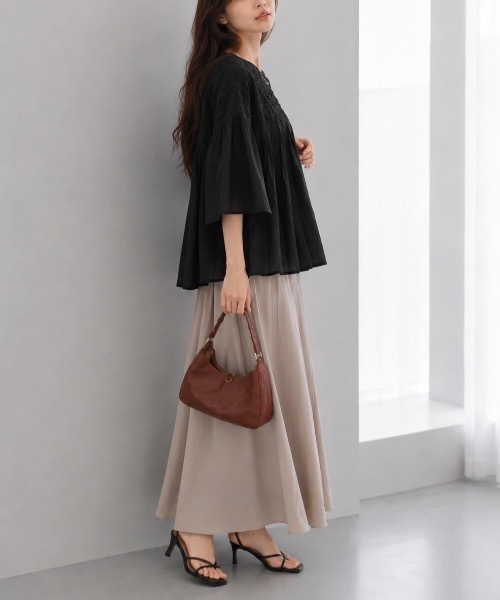 Muffiny(マフィニー)の「ボリュームスリーブブラウス【Indian Cotton】(シャツ/ブラウス・レディース・ブラック/オフホワイト/サーモンピンク/ライトブルー・MEDIUM)」の18枚目の写真