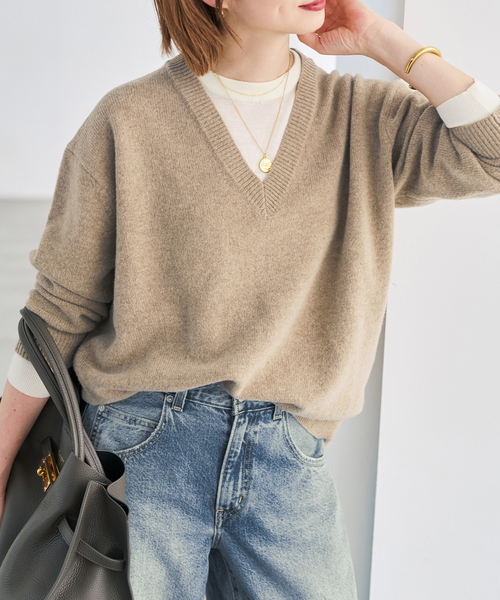 Spick & Span(スピックアンドスパン)の「レイヤード風Vネックプルオーバー(ニット/セーター・レディース・グレー/ベージュ系その他・FREE)」の2枚目の写真