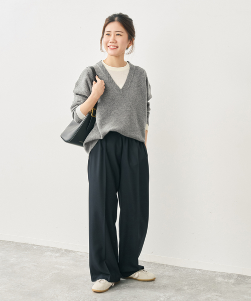 Spick & Span(スピックアンドスパン)の「レイヤード風Vネックプルオーバー(ニット/セーター・レディース・グレー/ベージュ系その他・FREE)」の3枚目の写真