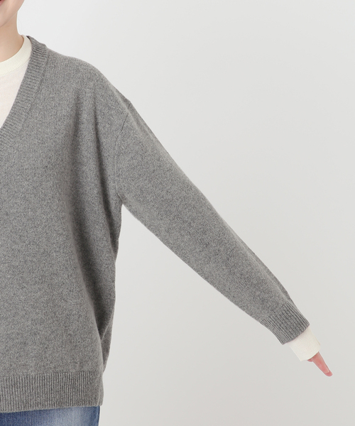 Spick & Span(スピックアンドスパン)の「レイヤード風Vネックプルオーバー(ニット/セーター・レディース・グレー/ベージュ系その他・FREE)」の22枚目の写真