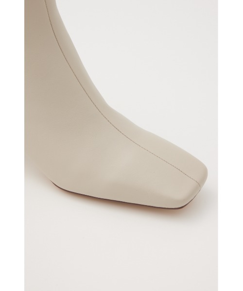 STACCATO(スタッカート)の「クラシカルスリムブーツ(ブーツ・レディース・ブラック/ホワイト・24.5cm/24cm/23.5cm/23cm/22.5cm)」の8枚目の写真