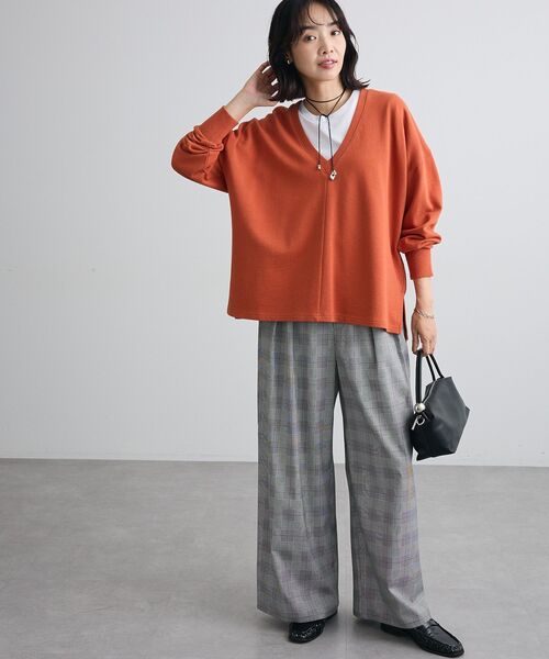 Green　Parks（グリーンパークス）の「深Vネック裏毛プルオーバー（Tシャツ/カットソー・レディース・オレンジ/アイボリー/ブラウン/杢グレー・FREE）」の17枚目の写真