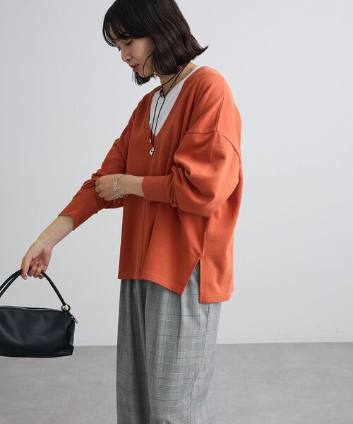 Green　Parks（グリーンパークス）の「深Vネック裏毛プルオーバー（Tシャツ/カットソー・レディース・オレンジ/アイボリー/ブラウン/杢グレー・FREE）」の22枚目の写真