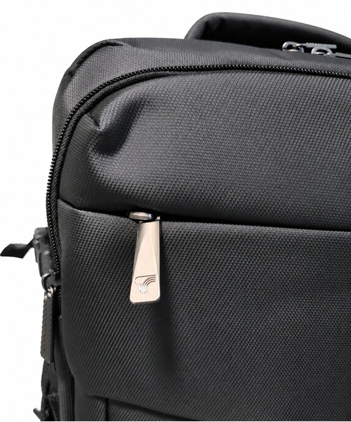 Travel Time(トラベルタイム)の「【TRAVEL TIME 】PC収納・USBポート付き・大容量 3WAYスクエアビジネスバッグ ビジネスリュック 通勤・出張 ユニセックス A4対応 キャリーオン対応(ビジネスバッグ・レディース・グレー/ネイビー・FREE)」の8枚目の写真