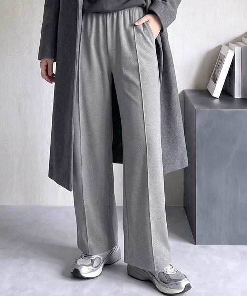 LOWO(ロワ)の「【M~Lサイズ展開】ウエストゴムカーブパンツ(その他パンツ・レディース・ブラック/グレー・M/L)」の1枚目の写真