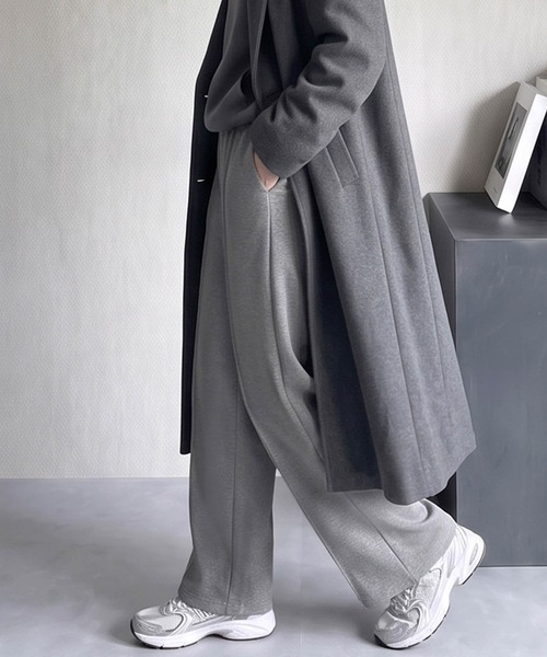 LOWO(ロワ)の「【M~Lサイズ展開】ウエストゴムカーブパンツ(その他パンツ・レディース・ブラック/グレー・M/L)」の4枚目の写真