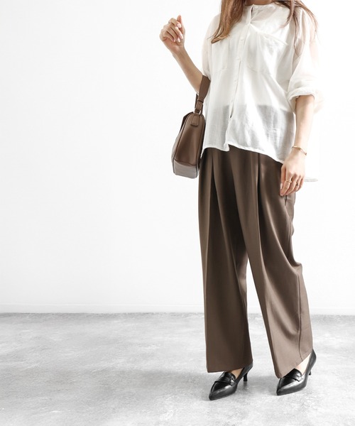 SOROTTO（ソロット）の「ポインテッドトゥのミドルヒールローファーパンプス（パンプス・レディース・ブラック/アイボリー・24.5cm/24.0cm/23.5cm/23.0cm/22.5cm）」の19枚目の写真