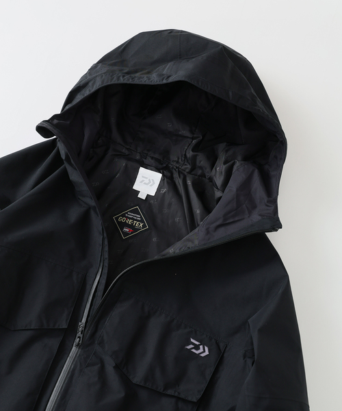 JOURNAL STANDARD relume(ジャーナルスタンダード レリューム)の「DAIWA / ダイワ 別注 GORE-TEX マウンテン フィッシングジャケット(ナイロンジャケット・メンズ・エメラルドブルー/ブラック/グレー・MEDIUM/LARGE)」の7枚目の写真