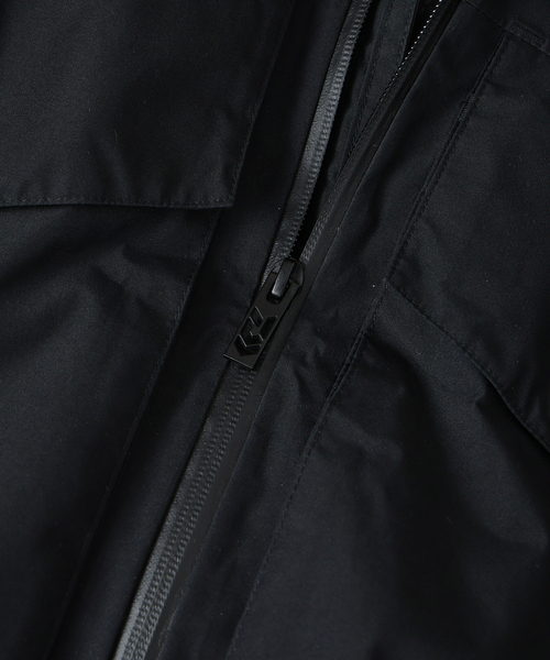 JOURNAL STANDARD relume(ジャーナルスタンダード レリューム)の「DAIWA / ダイワ 別注 GORE-TEX マウンテン フィッシングジャケット(ナイロンジャケット・メンズ・エメラルドブルー/ブラック/グレー・MEDIUM/LARGE)」の13枚目の写真