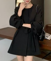 シンプルクルーネックリボンタイパフスリーブコート