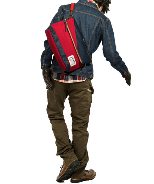 8(eight)(エイト)の「PUレザー メッセンジャーバッグ クラッチバッグ にもなる(メッセンジャーバッグ・メンズ・ネイビー/ブルー/キャメル/ブラック/インディゴブルー/カモフラージュ・FREE)」の8枚目の写真