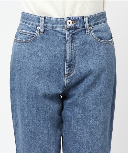 STUDIOUS（ステュディオス）の「ヴィンテージライクテーパードデニム（デニムパンツ・レディース・サックスブルー・1/0）」の6枚目の写真